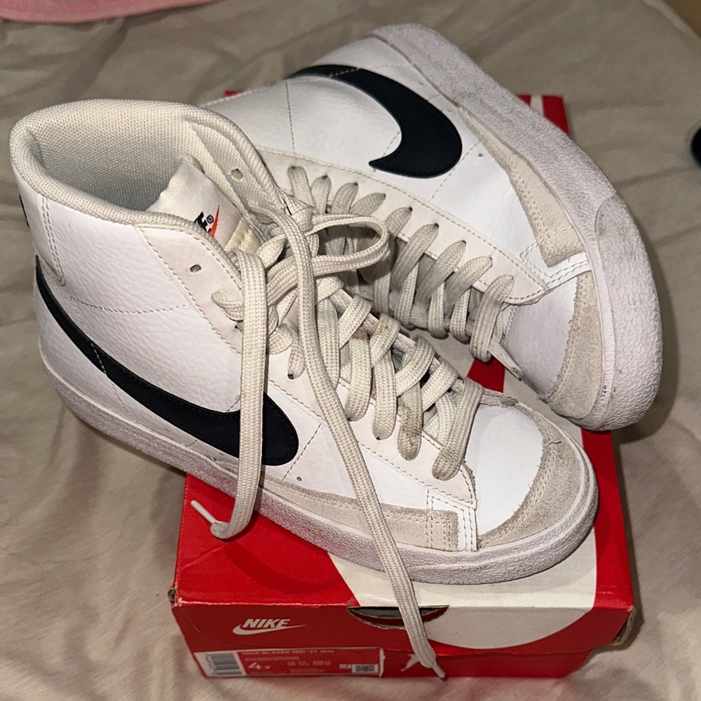 Nike Yourh Blazers White and Black Mid-Top Sneakers